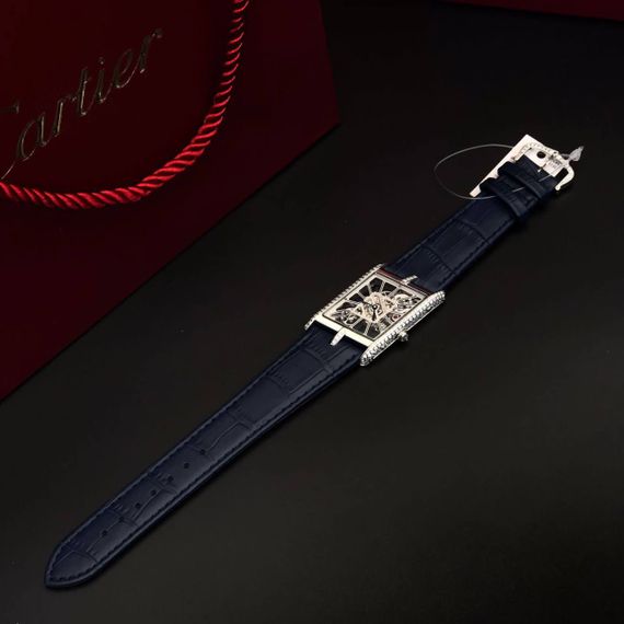 Стильные часы Cartier BP-26021