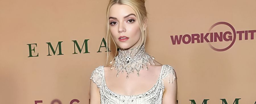 Аня Тейлор-Джой в винтажном платье Bob Mackie: триумф стиля и элегантности