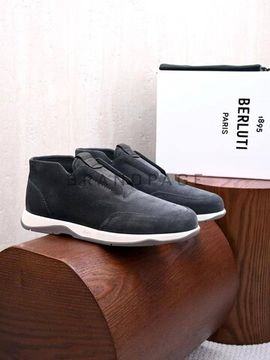 Кроссовки замшевые Berluti BPLUX5429