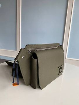 Стильная поясная сумка Louis Vuitton BP-31418