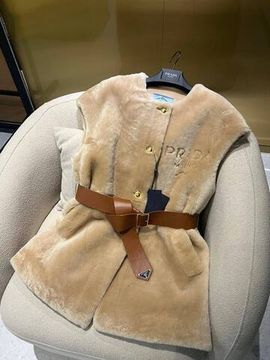 Меховой жилет коллекционный Prada BP-43630