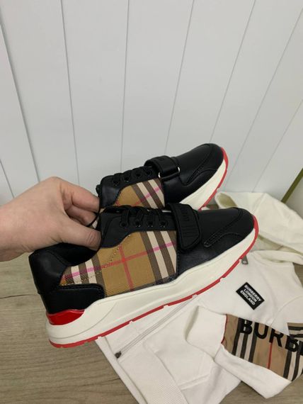 Эксклюзивные кроссовки Burberry BP-27321