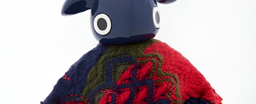 Loewe Puzzle: Юбилейная коллекция брелоков-талисманов в честь легендарной сумки Loewe Puzzle: Юбилейная коллекция брелоков-талисманов в честь легендарной сумки