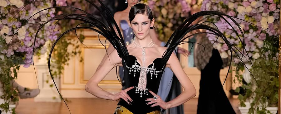 Miss Sohee: гимн женственности и скульптурной роскоши