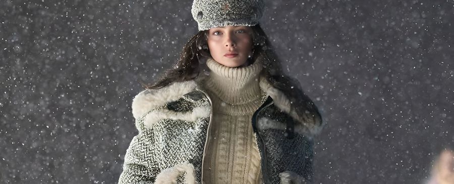 Moncler Grenoble Fall/Winter 2025: зрелищный триумф в Альпах Moncler Grenoble Fall/Winter 2025: зрелищный триумф в Альпах