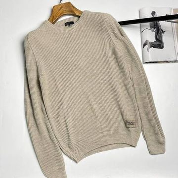 Свитер BP-21423 Prada стильный