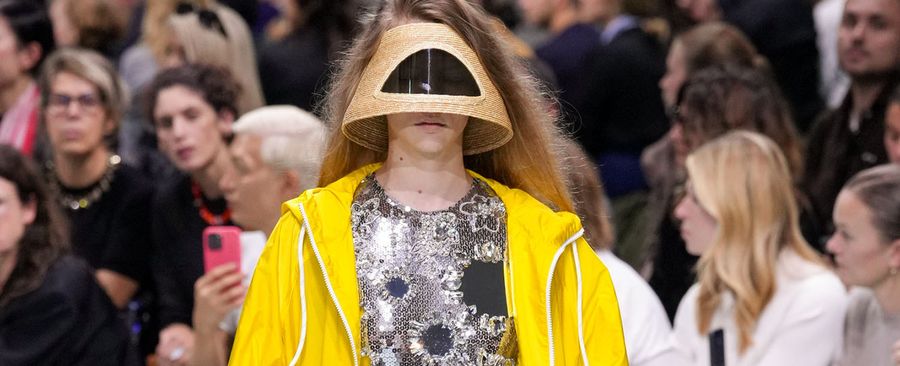 Весенний фурор: как Prada задала тон моде сезона Весна/Лето 2025