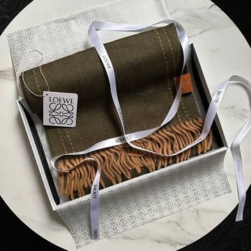 Loewe шарф стильный BP-43153