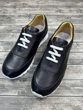 Kiton черные кожаные лимитированные кроссовки BP-31916