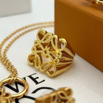 Кольцо Loewe BP-52586 элитное