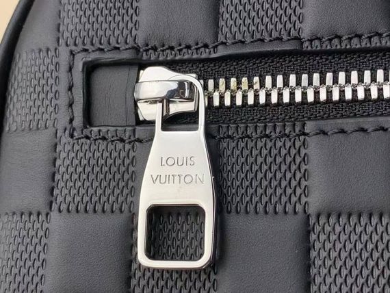 Борсетка BP-39692 от Louis Vuitton