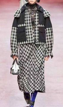 Полупальто с капюшоном Christian Dior BP-23976